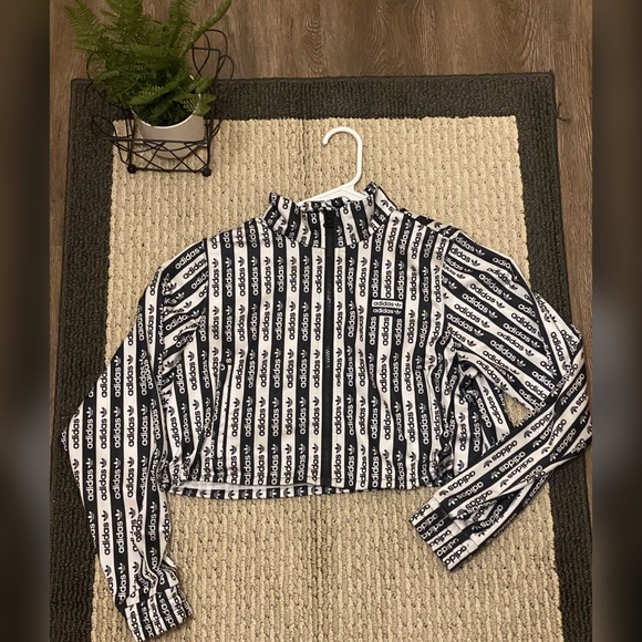 adidas Jackets & Blazers - Cropped Adidas Bomber